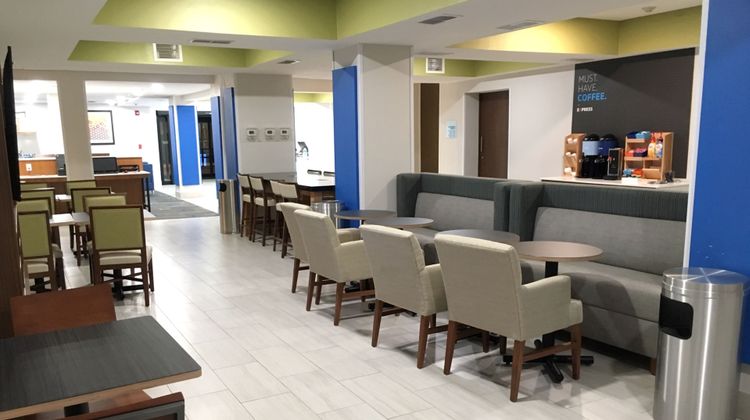 Holiday Inn Express & Suites Quincy I-10 Restaurant
