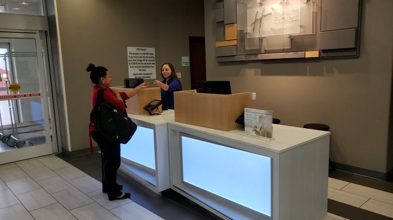 <b>Holiday Inn Express Lobby</b>. Images powered by <a href="https://www.leonardoworldwide.com/" title="Leonardo Worldwide" target="_blank">Leonardo</a>.