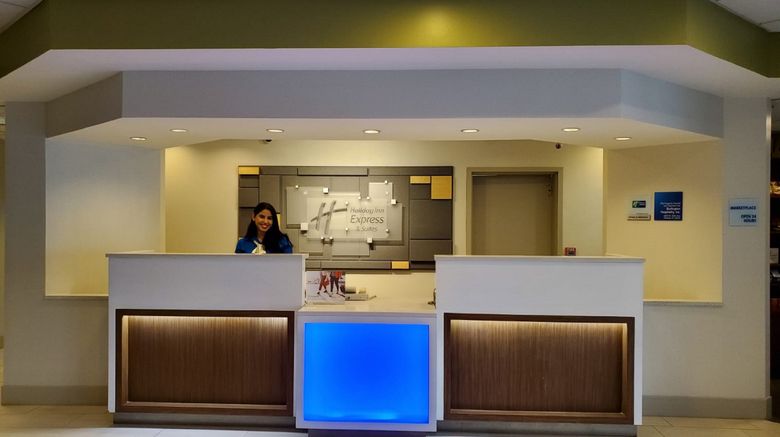 <b>Holiday Inn Express Lobby</b>. Images powered by <a href="https://www.leonardoworldwide.com/" title="Leonardo Worldwide" target="_blank">Leonardo</a>.