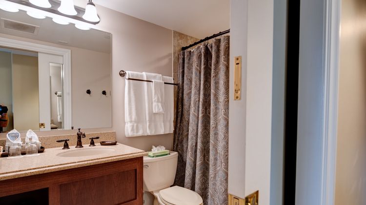 Nassau Inn Room