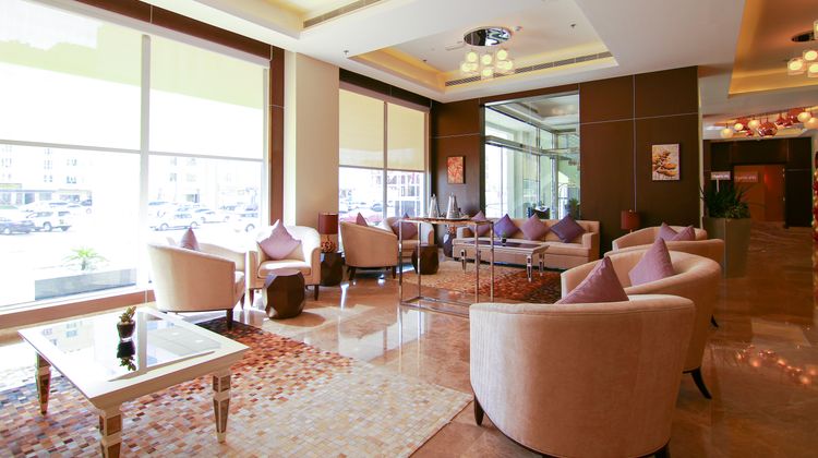Centara Muscat Hotel Oman Lobby