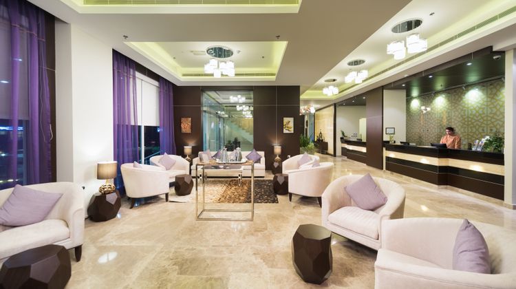 Centara Muscat Hotel Oman Lobby