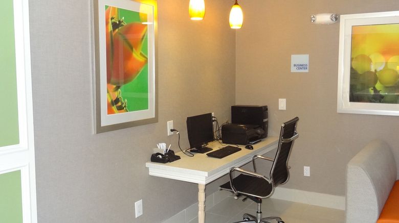 <b>Holiday Inn Express Kansas City Other</b>. Images powered by <a href="https://www.leonardoworldwide.com/" title="Leonardo Worldwide" target="_blank">Leonardo</a>.