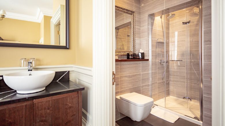 <b>Trinity Townhouse Hotel Dublin Room</b>. Images powered by <a href="https://www.leonardoworldwide.com/" title="Leonardo Worldwide" target="_blank">Leonardo</a>.