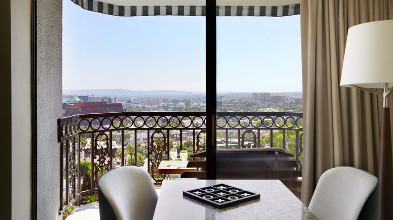 <b>The London West Hollywood Suite</b>. Images powered by <a href="https://www.leonardoworldwide.com/" title="Leonardo Worldwide" target="_blank">Leonardo</a>.