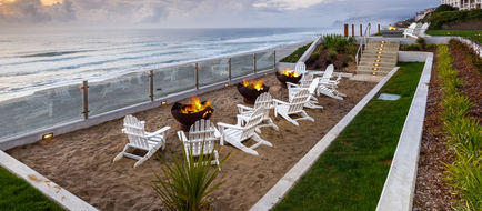 The Coho Oceanfront Lodge Exterior