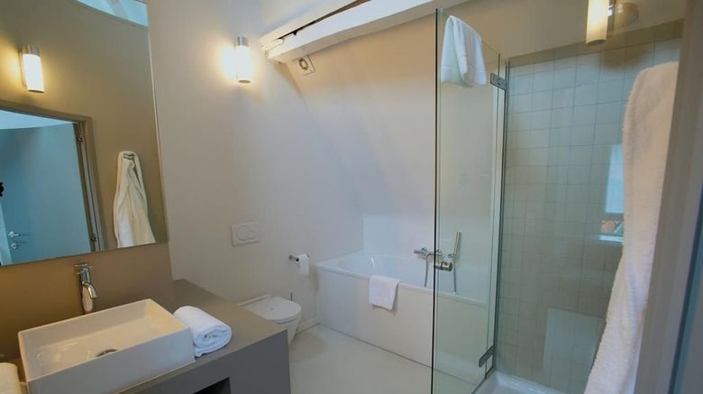<b>Hotel Matelote Room</b>. Images powered by <a href="https://www.leonardoworldwide.com/" title="Leonardo Worldwide" target="_blank">Leonardo</a>.