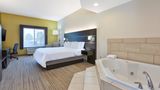 Holiday Inn Express & Suites Cleveland Suite