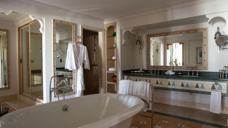 <b>Jumeirah Dar Al Masyaf Room</b>. Images powered by <a href="https://www.leonardoworldwide.com/" title="Leonardo Worldwide" target="_blank">Leonardo</a>.