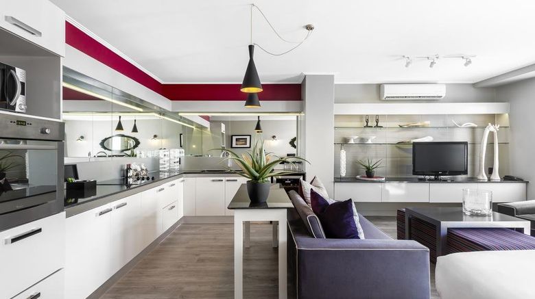 <b>The Hyde All Suite Hotel Suite</b>. Images powered by <a href="https://www.leonardoworldwide.com/" title="Leonardo Worldwide" target="_blank">Leonardo</a>.
