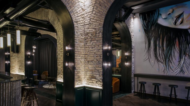 Chapter Roma Lobby