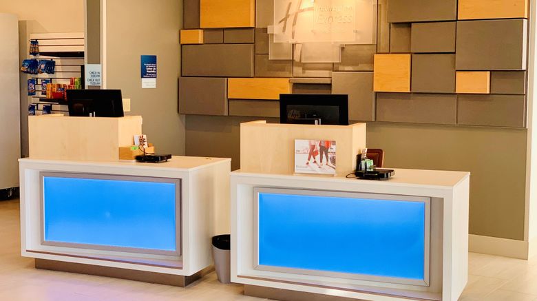<b>Holiday Inn Express & Suites Middletown Lobby</b>. Images powered by <a href="https://www.leonardoworldwide.com/" title="Leonardo Worldwide" target="_blank">Leonardo</a>.