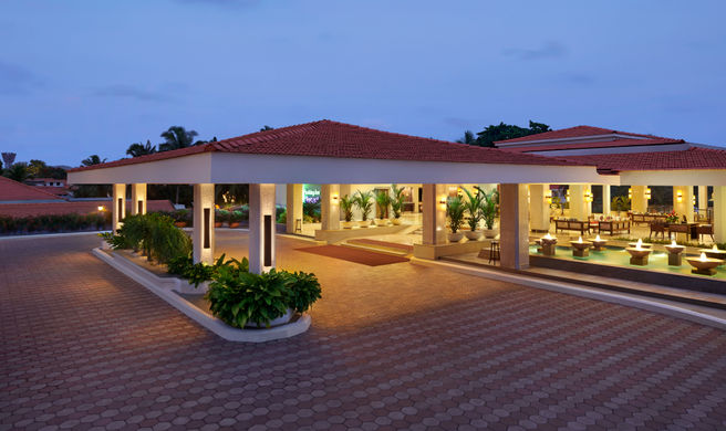 Holiday Inn Resort Goa Exterior