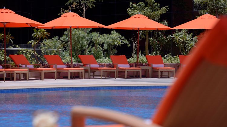 voco Riyadh Pool