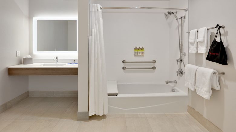 <b>Holiday Inn Express Yukon Room</b>. Images powered by <a href="https://www.leonardoworldwide.com/" title="Leonardo Worldwide" target="_blank">Leonardo</a>.