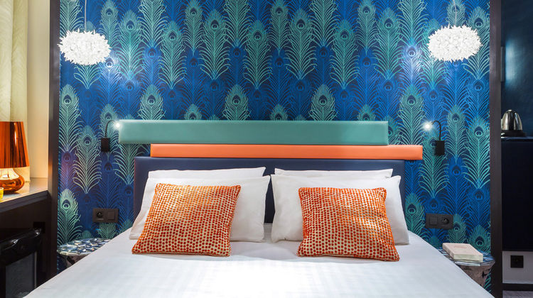 Yllen Eiffel Hotel Suite