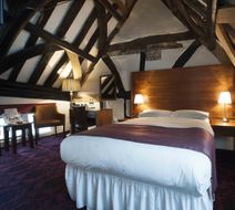 The Royal Hop Pole Hotel Room