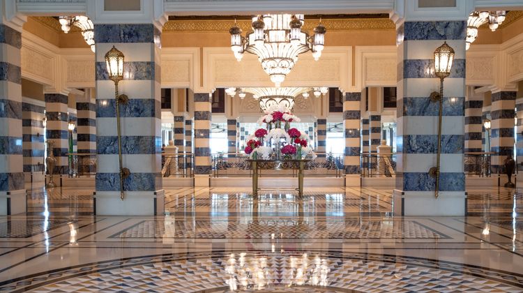 Jumeirah Al Qasr Lobby