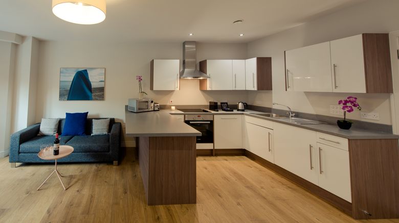 <b>Premier Suites Plus Glasgow Bath Street Room</b>. Images powered by <a href="https://www.leonardoworldwide.com/" title="Leonardo Worldwide" target="_blank">Leonardo</a>.