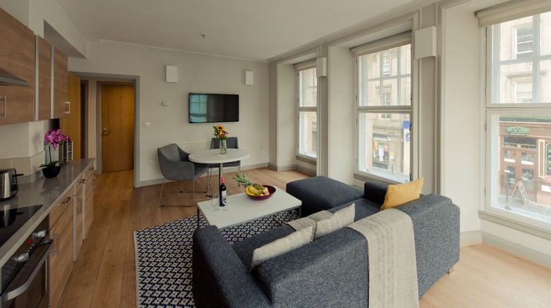 <b>Premier Suites Plus Glasgow Suite</b>. Images powered by <a href="https://www.leonardoworldwide.com/" title="Leonardo Worldwide" target="_blank">Leonardo</a>.
