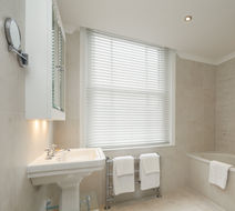 Sloane Place Room
