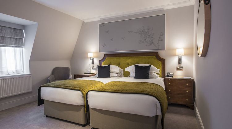 Sloane Place Room