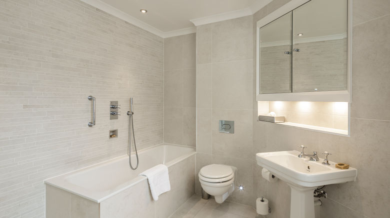 <b>Sloane Place Room</b>. Images powered by <a href="https://www.leonardoworldwide.com/" title="Leonardo Worldwide" target="_blank">Leonardo</a>.