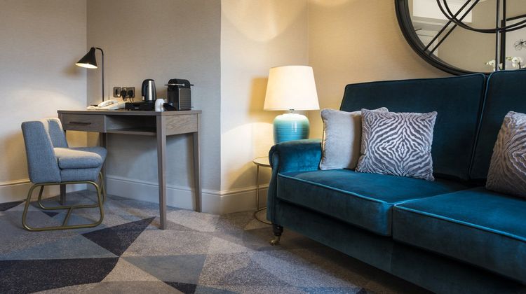 Sloane Place Suite