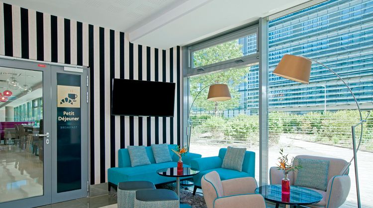 Residhome Paris Issy-les-Moulineaux Lobby