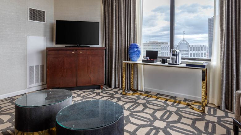 <b>Omni Richmond Hotel Suite</b>. Images powered by <a href="https://www.leonardoworldwide.com/" title="Leonardo Worldwide" target="_blank">Leonardo</a>.