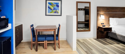 Holiday Inn Express Room