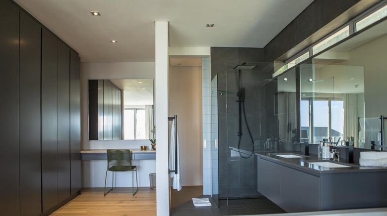 <b>Hermanus Luxury Apartments Room</b>. Images powered by <a href="https://www.leonardoworldwide.com/" title="Leonardo Worldwide" target="_blank">Leonardo</a>.