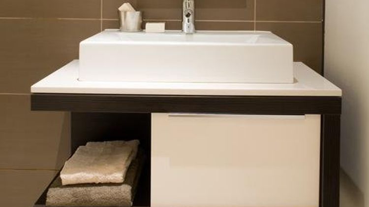 The Residence at Crystal Towers Room