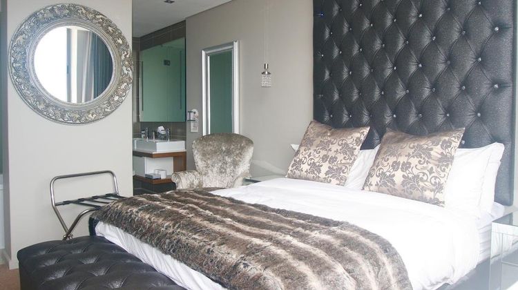 The Residence at Crystal Towers Room