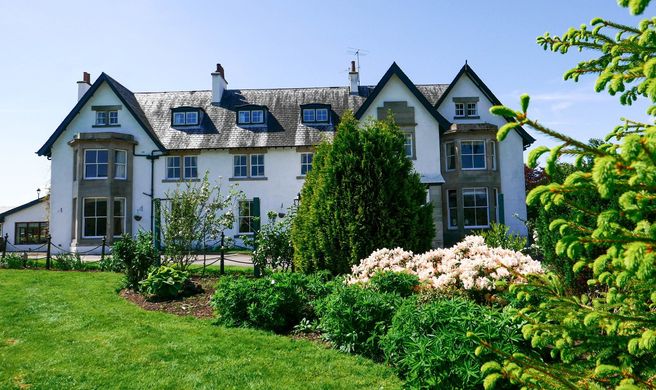 The Lovat Loch Ness Exterior