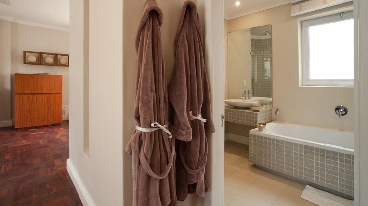 The Retreat at Waterfall Valley Room