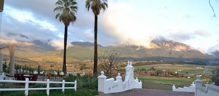 Val Du Charron Guest House & Wine Estate Exterior