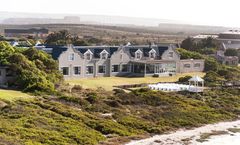 Blue Bay Lodge