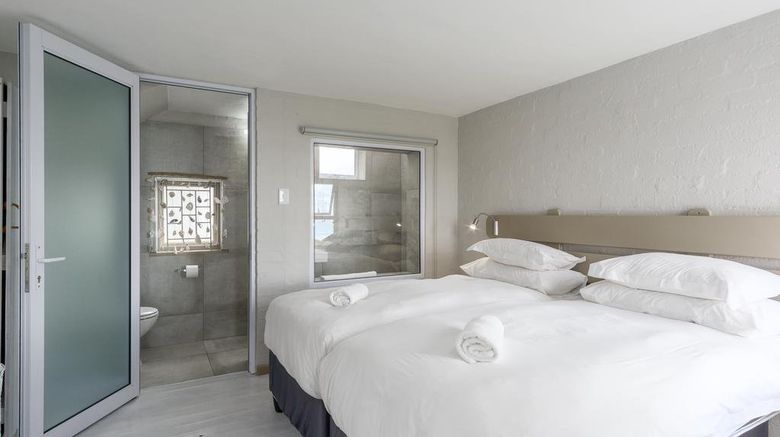 <b>Blue Bay Lodge Room</b>. Images powered by <a href="https://www.leonardoworldwide.com/" title="Leonardo Worldwide" target="_blank">Leonardo</a>.