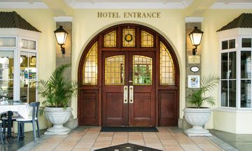 Queens Hotel