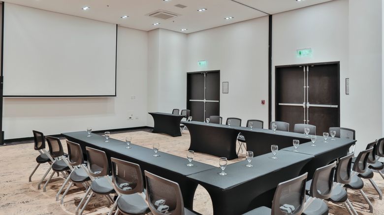 <b>Holiday Inn Bucaramanga Cacique Meeting</b>. Images powered by <a href="https://www.leonardoworldwide.com/" title="Leonardo Worldwide" target="_blank">Leonardo</a>.