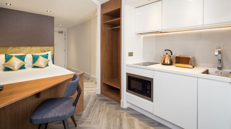 Roomzzz London Stratford Room