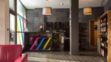 Roomzzz Leeds City West Lobby