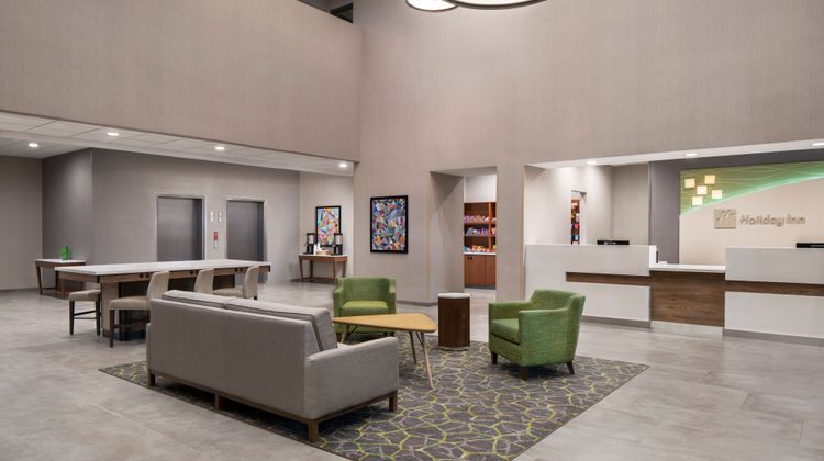 Holiday Inn Lobby