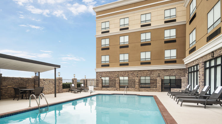 Holiday Inn Pool