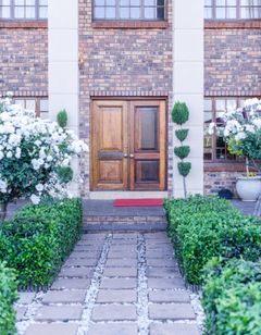 Alveston Manor Small Hotel