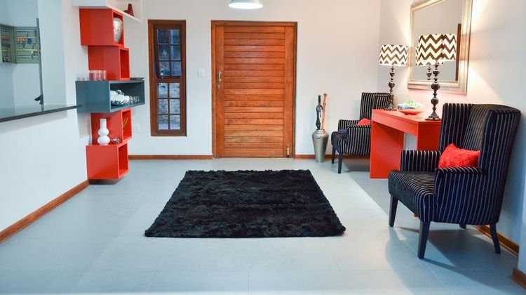 Yalla Yalla Boutique Hotel Lobby