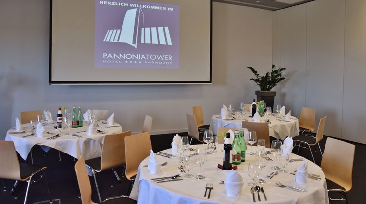 Pannonia Tower Hotel Meeting