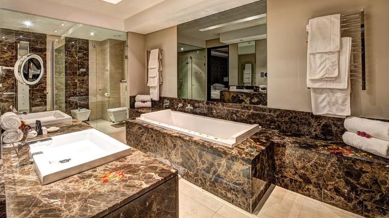 <b>The Royal Marang Hotel Room</b>. Images powered by <a href="https://www.leonardoworldwide.com/" title="Leonardo Worldwide" target="_blank">Leonardo</a>.