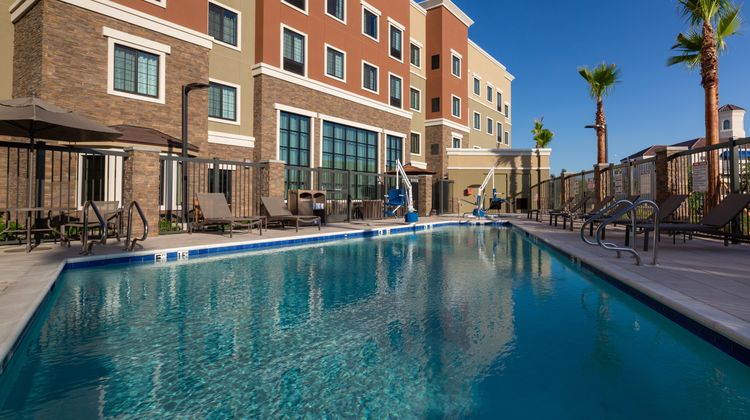 Staybridge Suites Phoenix-Biltmore Pool
